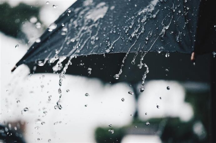 Guarda chuva em um dia chuvoso